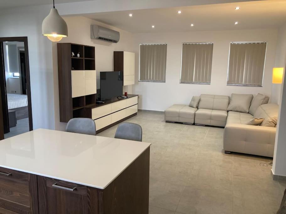 Dream Theatre Maisonette Marsaskala Luaran gambar
