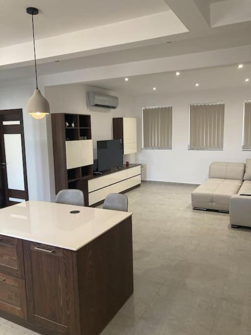 Dream Theatre Maisonette Marsaskala Luaran gambar