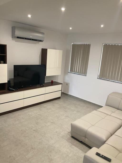 Dream Theatre Maisonette Marsaskala Luaran gambar