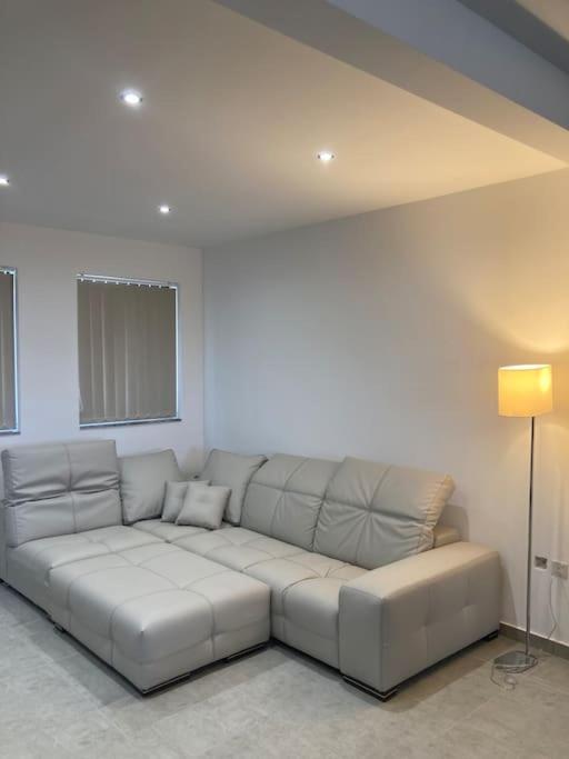 Dream Theatre Maisonette Marsaskala Luaran gambar